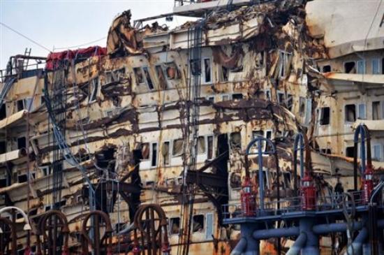 Costa Concordia: Εντοπίστηκε η σορός του τελευταίου αγνοούμενου επιβάτη