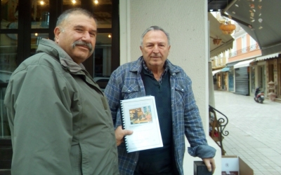 Ο Γεράσιμος Κουταβάς ευχαριστεί τον Χαράλαμπο Μακρή...