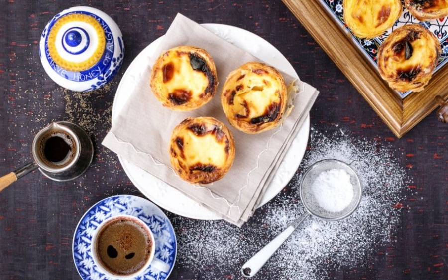 Pastel de nata - Πώς θα φτιάξετε τα γλυκά ταρτάκια με κρέμα που λατρεύουν οι Πορτογάλοι