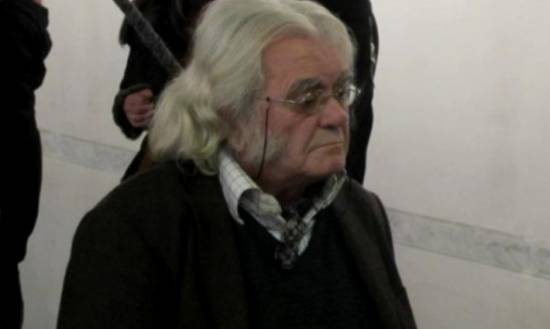 Πάτρα: Έκλεψαν την προτομή του πατέρα του - Θύμα ο γλύπτης Διονύσης Γερολυμάτος!