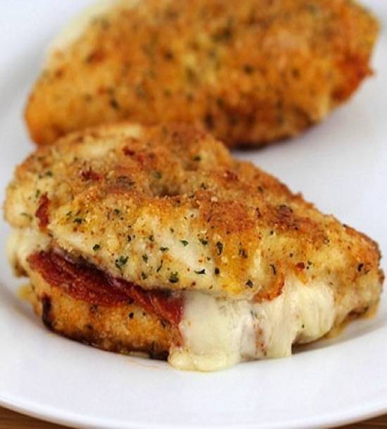 Γεμιστό κοτόπουλο με τυρί σε 5 βήματα