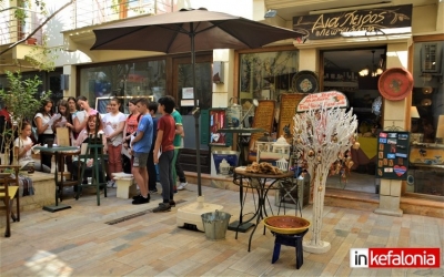 Μάθημα βυζαντινής αγιογραφίας στους μαθητές του 3ου Δημοτικού Αργοστολίου, δια χειρός… Λεωνιδάκη! (εικόνες)