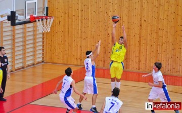 "Αφεντικά" στο Ληξούρι οι παίδες του ΑΣΚ - Πήραν άνετα το Κεφαλονίτικο ντέρμπι με τον ΝΕΟΛ (εικόνες)