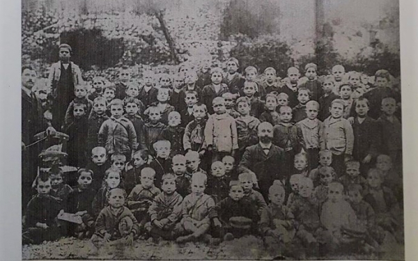 Ανοιχτή προς το κοινό η έκθεση με παλιές φωτογραφίες των σχολείων της Πυλάρου