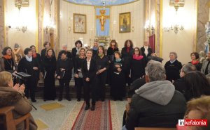 «Υπέροχη!» Η Γυναικεία Χορωδία του Δήμου Αργοστολίου υμνεί τη γέννηση του Θεανθρώπου στην Καθολική εκκλησία! (εικόνες/video)