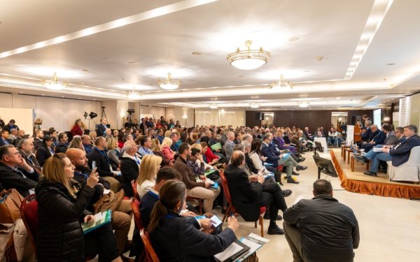 Ο Δήμος Σάμης στην 1η Πανελλήνια Συνάντηση για τη Διαχείριση των Αδέσποτων Ζώων