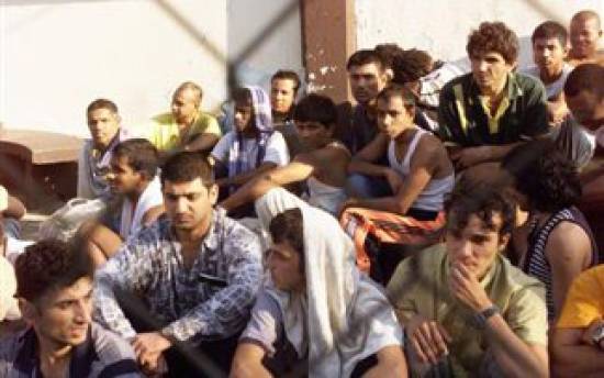 «Τσάκωσαν» 64 λαθρομετανάστες στην Κυλλήνη