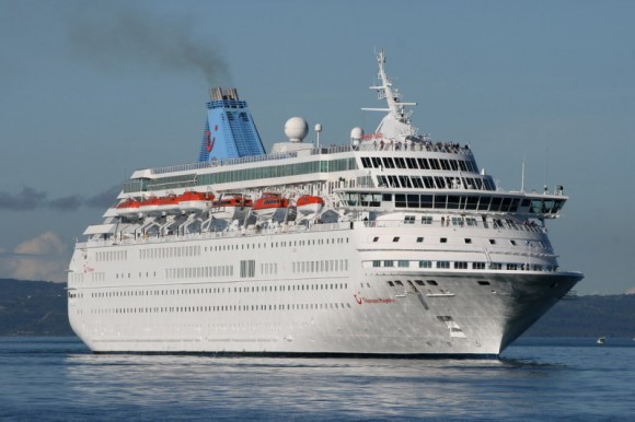 Δεν μπόρεσε να δέσει το Thomson Majesty στο Αργοστόλι – Χωρίς φέρι λόγω κακοκαιρίας