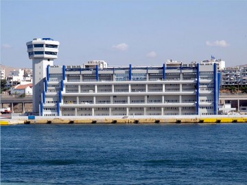 Συνάντηση με τον υπουργό εμπορικής ναυτιλίας για την επαναλειτουργία της γραμμής Ιθάκη-Σάμη Πάτρα