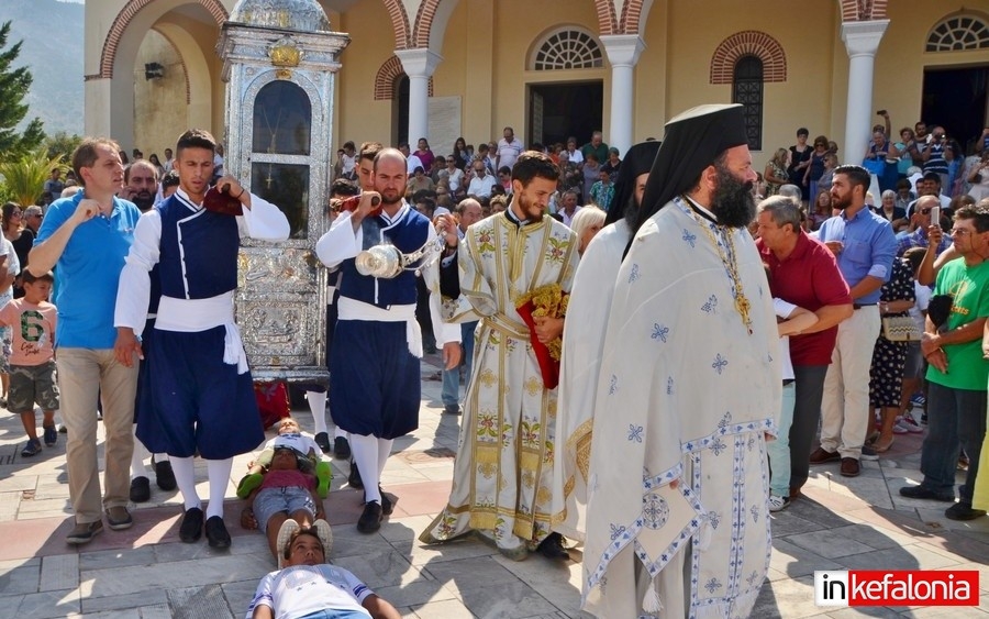 Με λαμπρότητα γιορτάστηκε το Αντιμήρι του Αγίου Γερασίμου στα Ομαλά (εικόνες)