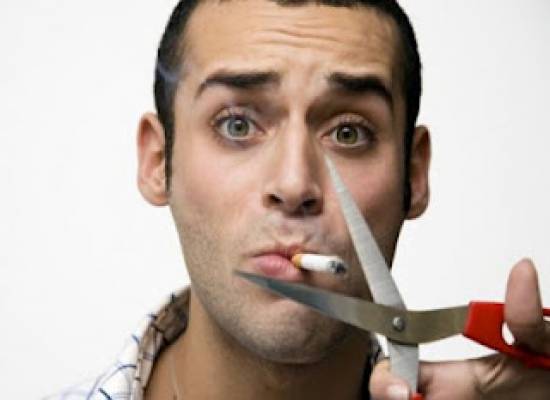 Οι άνδρες κόβουν ευκολότερα το κάπνισμα 