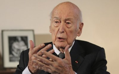 Πέθανε ο Βαλερί Ζισκάρ Ντ&#039; Εστέν - Ενας μεγάλος φιλέλληνας