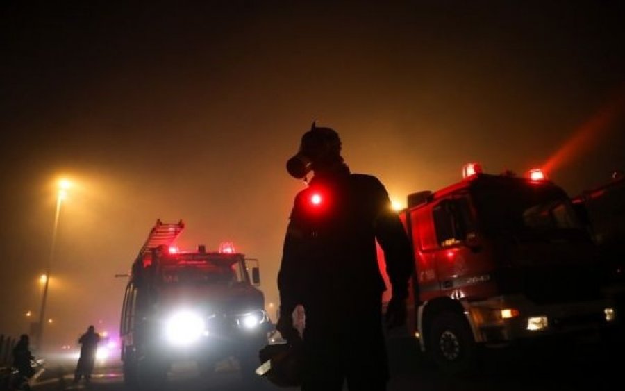 Φωτιά στην Αττική: Στην εντατική οι δύο εγκαυματίες εθελοντές πυροσβέστες