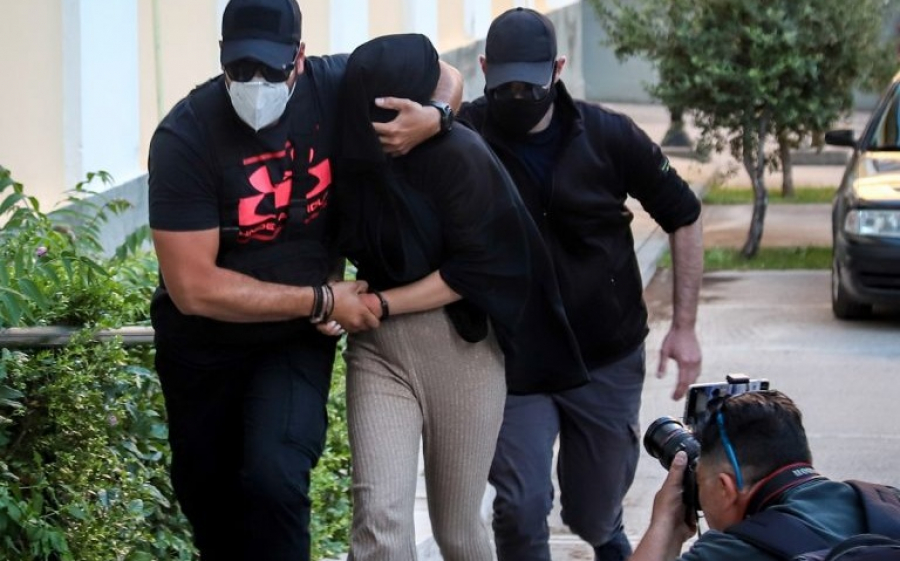 Επίθεση με βιτριόλι: Το δικαίωμα της σιωπής τήρησε η 35χρονη – Κρίθηκε προφυλακιστέα