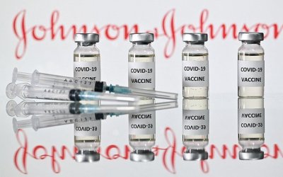 Ο Ηλίας Μόσιαλος για την αποτελεσματικότητα του JOHNSON & JOHNSON στη μετάλλαξη ΔΕΛΤΑ