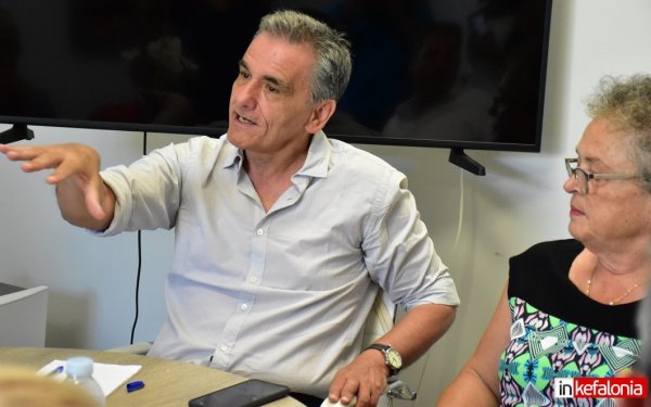 Ευκλείδης Τσακαλώτος στον Inkefalonia 89,2:‘’ Τον ΣΥΡΙΖΑ δεν πρέπει να τoν απαξιώσουμε - Μπορώ να ανταπεξέλθω στο σχέδιο ανάτασης του κόμματος’'