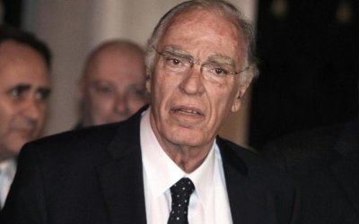 Σε κρίσιμη κατάσταση με Kορονoϊό ο Βασίλης Λεβέντης – Διασωληνώθηκε