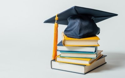 Προκήρυξη διαγωνισμού για τη χορήγηση τριών υποτροφιών από τα έσοδα του κληροδοτήματος Aμίλκα Aλιβιζάτου