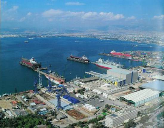 ΕΛΜΕΚΙ: Αίσχος η Κυβέρνηση χτυπάει και υβρίζει τους εργάτες