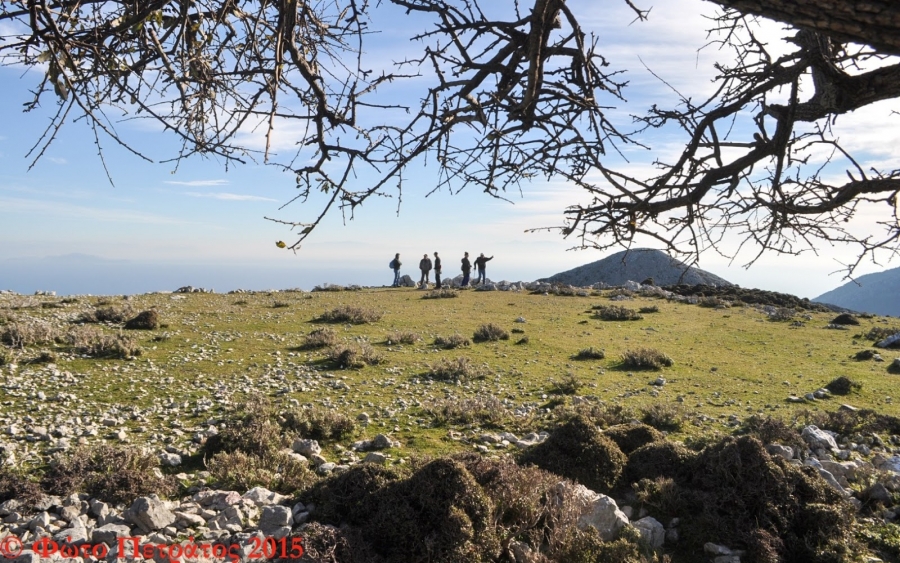 Πεζοπορία σε Χαράκτι- Νιπολά- Μοναστηράκι με την Ορειβατική Λέσχη