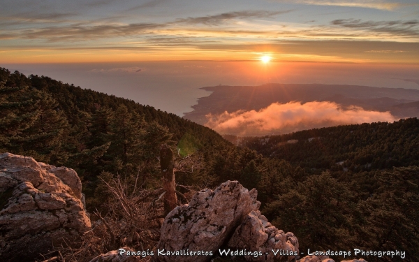 Παράταση απαγόρευσης κυκλοφορίας οχημάτων και εκδρομέων στον Εθνικό Δρυμό Αίνου