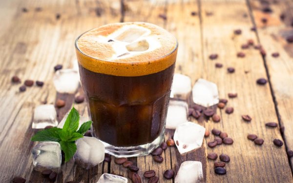 Ζητείται άτομο για σέρβις σε καφετέρια στη Σκάλα για την καλοκαιρινή περίοδο 2026