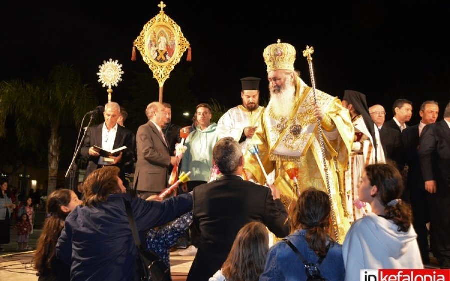 Χριστός Ανέστη! Με Λαμπρότητα η Ανάσταση του Κυρίου στο Αργοστόλι! (video)