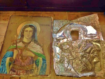 Έκτακτο: Βρέθηκε η θαυματουργή εικόνα της Αγίας Βαρβάρας ! (εικόνες)