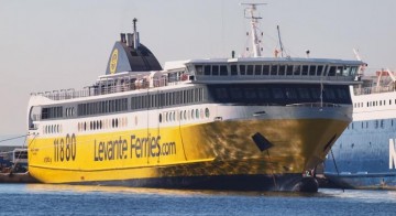 Πρόσκρουση πλοίων στο λιμάνι της Κυλλήνης