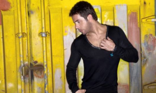 Γ. Μαζωνάκης: Ακούστε το νέο τραγούδι με τίτλο "Εγώ αγαπάω αναρχικά"