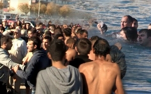 Θεοφάνια με άγριο ξύλο στο Κιάτο (video)