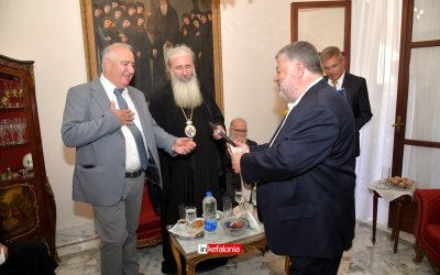 30 φωτογραφικά καρέ από το Αρχονταρίκι του Αγίου - Χαμόγελα και χαλαρή διάθεση για τους πολιτικούς και θρησκευτικούς ηγέτες του τόπου