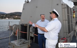 Εθιμοτυπική επίσκεψη Δημάρχου Αργοστολίου στην Τορπιλάκατο ‘’ΡΙΤΣΟΣ P-71’’ του Πολεμικού Ναυτικού