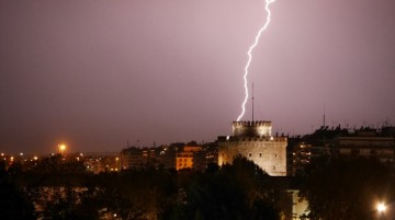 Πάνω από 25.000 κεραυνοί «χτύπησαν» τη Βόρεια Ελλάδα μέσα σε 12 ώρες