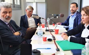 Δημοσιογραφικό τραπέζι για τις Εθνικές Εκλογές 2023 στο ''ΝΗΣΙ 93,9'': Μιλούν Ν. Μαραβέγιας, Ν. Φαραντούρης, Γ. Καππάτου και Σπ. Καμπίτσης