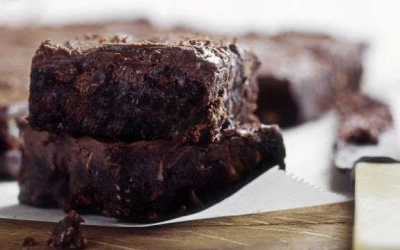 Νηστίσιμα σοκολατένια brownies με μπανάνα