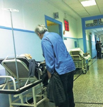Ερχονται απολύσεις χωρίς αποζημίωση για διοικητές και υποδιοικητές νοσοκομείων
