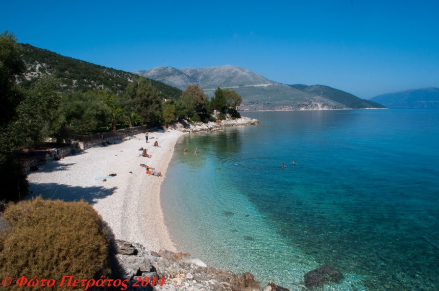 Η Ορειβατική Λέσχη από τα παλιά Βλαχατα στην Αγία Παρασκευή για μπάνιο