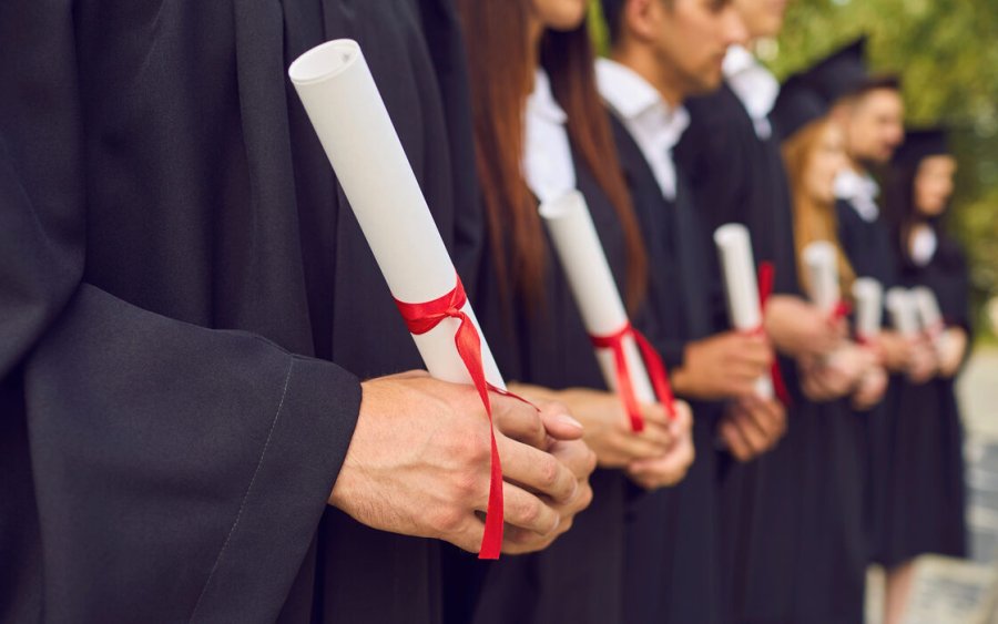 Αργοστόλι: Τελετή Απονομής Μεταπτυχιακών Διπλωμάτων στο Ιόνιο Πανεπιστήμιο