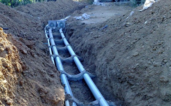 Ξεκίνησαν οι εργασίες αντικατάστασης αμιαντοσωλήνων στις Κεραμειές – Τέλος σε ένα χρόνιο ζήτημα