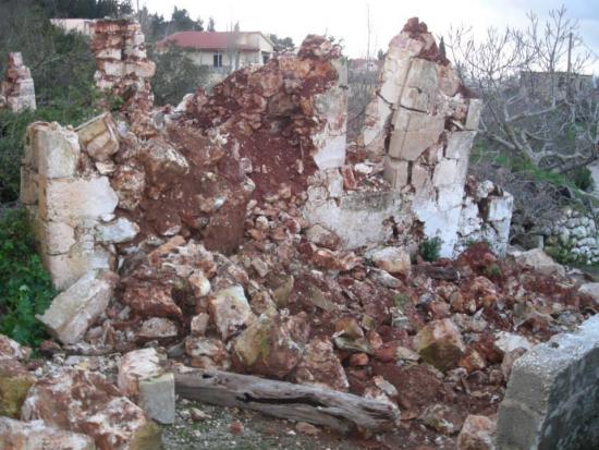 Μεγάλες καταστροφές απο το σεισμό στα Καμιναράτα