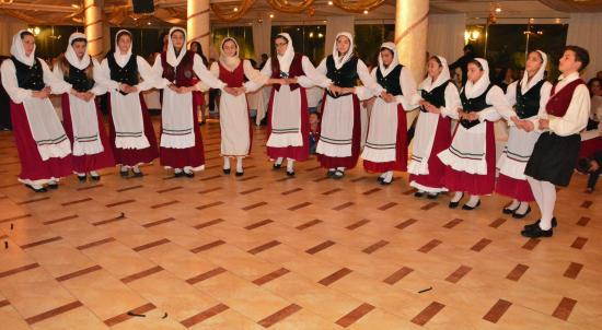 Με πολύ χορό, έκοψε την πίτα του ο Π.Σ. Βλαχάτων «Ο Αίνος» (εικόνες + video)