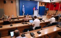 Πελώνη: Η υποχρεωτικότητα του εμβολιασμού δεν θα συνδέεται με τις απολύσεις - Ανοικτό για τοπικά Lockdown μόνο για ανεμβολίαστους
