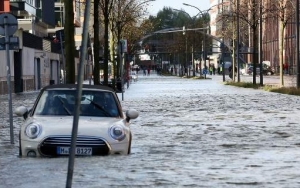 Ισχυρή κακοκαιρία στην Ευρώπη- Πάνω από 6 άνθρωποι έχασαν τη ζωή τους [εικόνες]
