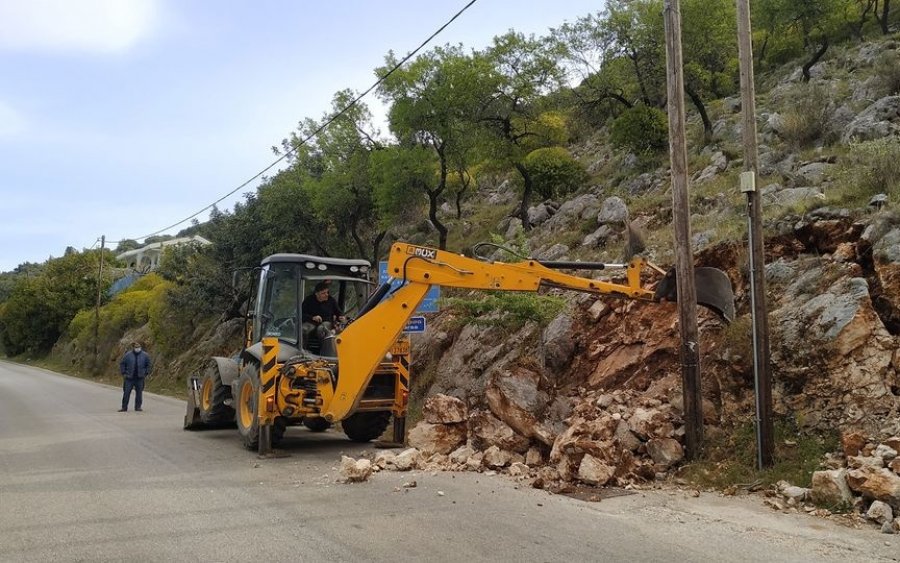 Φάρσα: &quot;Οργασμός&quot; εργασιών και καθαριότητας! (εικόνες)