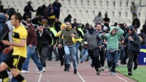 Αυτογκόλ, ντου και διακοπή στο ΑΕΚ-Πανθρακικός!
