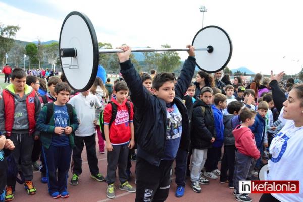 Μικροί αθλητές με … πολλά ταλέντα στο πρόγραμμα «Ευ Αγωνίζεσθαι – Άννα Πολλάτου» (εικόνες + video)