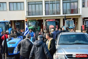 Εμπορικός σύλλογος &quot;ΚΡΑΝΗ&quot; : Συμπαραστεκόμαστε στον αγώνα των Αγροτών &amp; των Κτηνοτρόφων