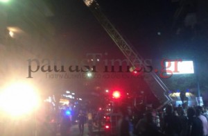 Νύχτα τρόμου σε πολυκατοικία στην Πάτρα – Απεγκλωβίστηκαν 7 άτομα