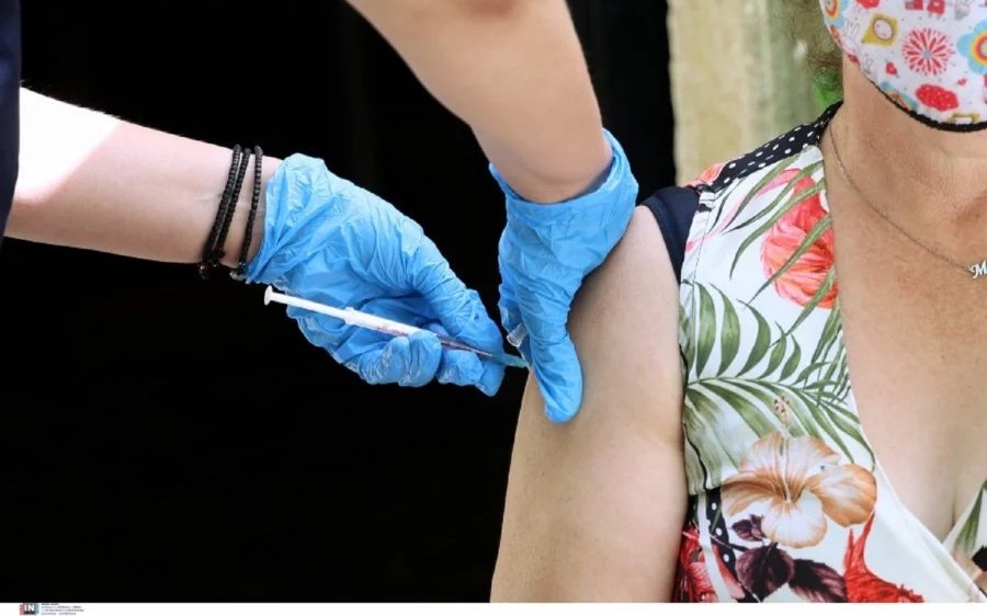 Γαλλία: Νέο εμβόλιο που θα χορηγείται από τη μύτη, θετικές οι δοκιμές - Πότε θα κυκλοφορήσει